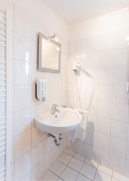 Hotel Luisenhof Mettmann Habitación foto